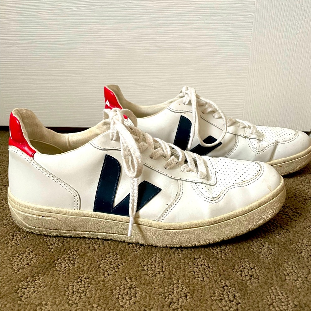 Vejas Women’s V10 sneakers